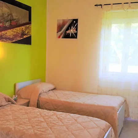 Apartment Heaven-1 By Interhome