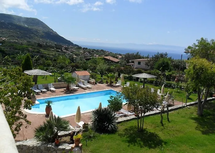 Lägenhet Heaven-1 By Interhome Santa Maria (Vibo Valentia)